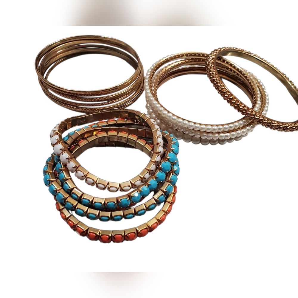 Vtg. Lot Of Mixed Costume Bangles And Bracelets